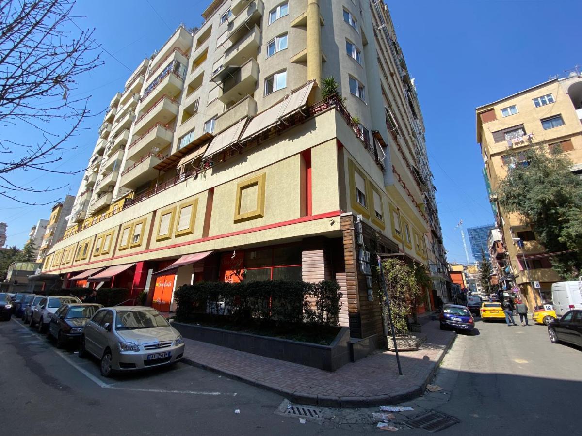 Retreat Apartments Tiranë Luaran gambar