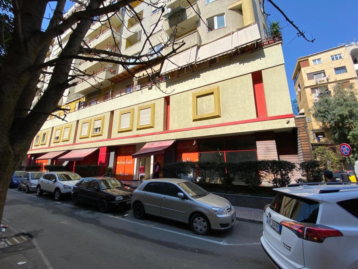 Retreat Apartments Tiranë Luaran gambar