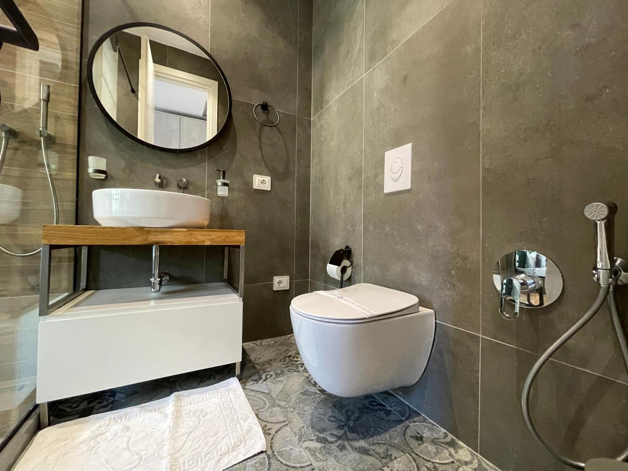Retreat Apartments Tiranë Luaran gambar